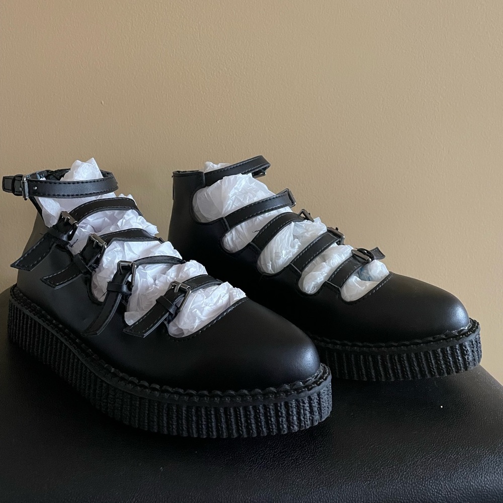 Black TUK pointed toe Maryjane Creepers Size 39